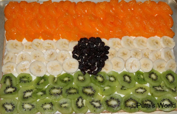 India Flag fruit pizza for Independence Day