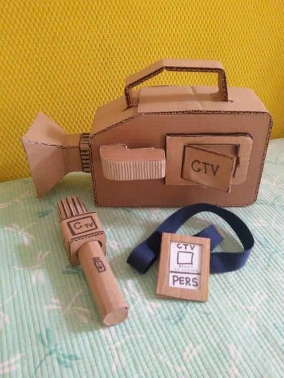 DIY Cardboard Crafts &amp; Activities for Kids-Play With Cardboard Cardboard camcorder