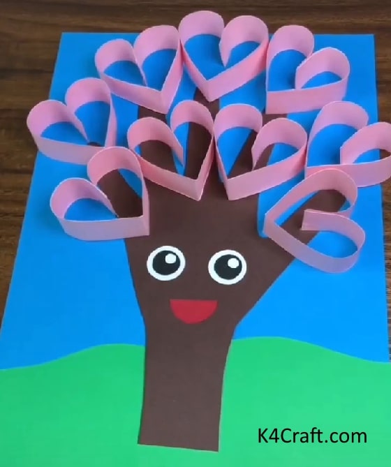 Easy Paper Craft Ideas For Kids - Tree Card! - Do-it-yourself paper craft projects that even the youngest can manage.