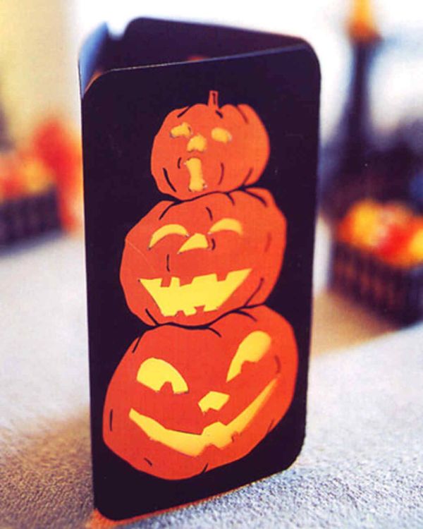 Make some pumpkin in papers - Halloween Home Decor Ideas