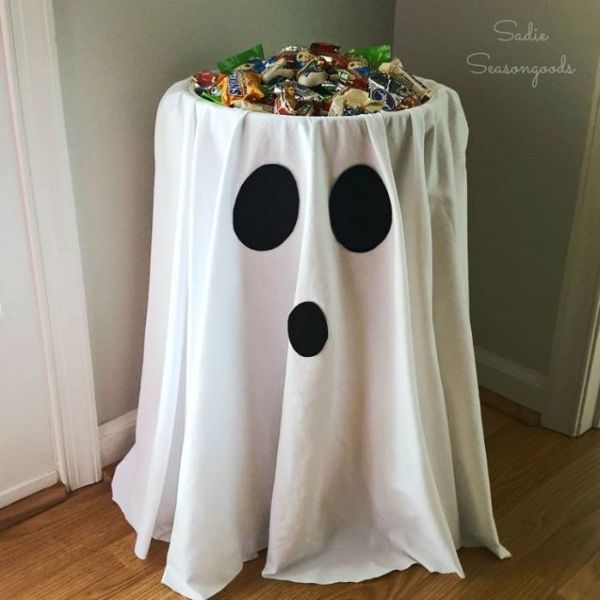 Use a scary table cloth - Halloween Home Decor Ideas