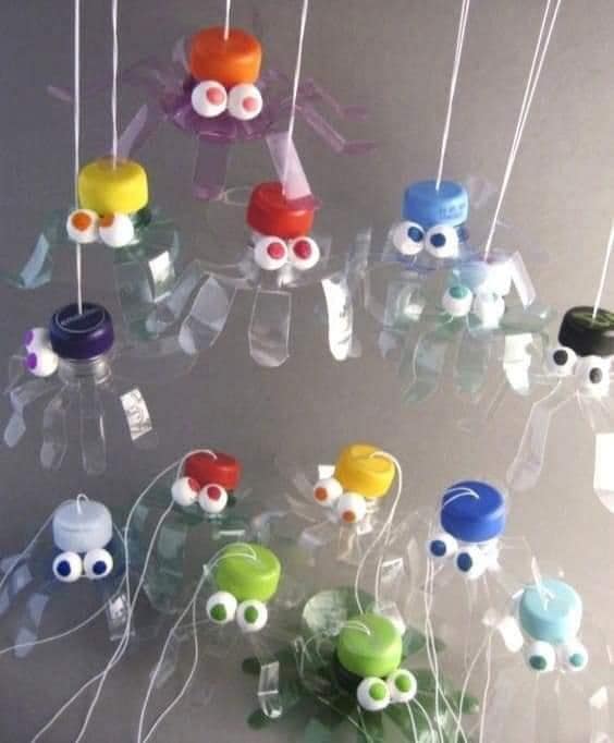 DIY Plastic Bottle Craft Ideas for Kids BOTTLE CAP HALLOWEEN DECOR