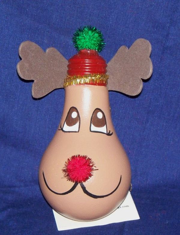 Light Bulb Reindeer Craft