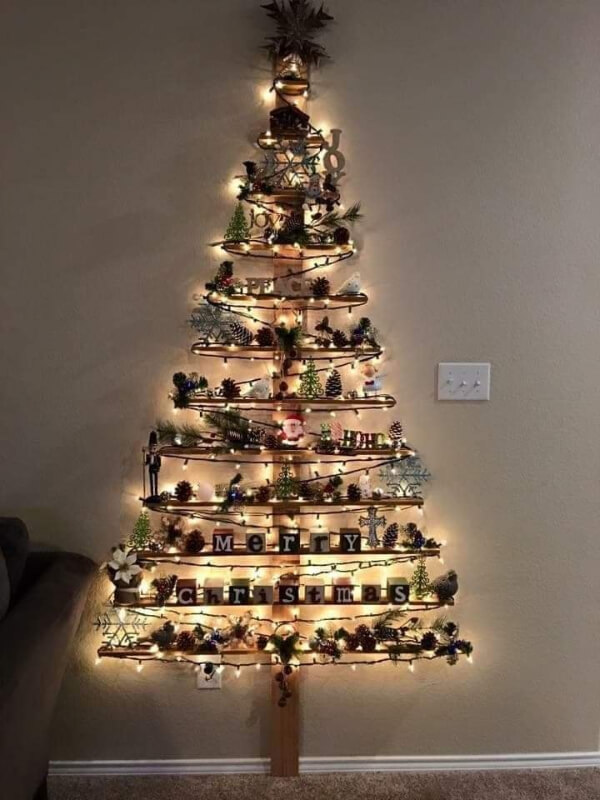 Unique Christmas Tree Of Wall Decoration With Lightings