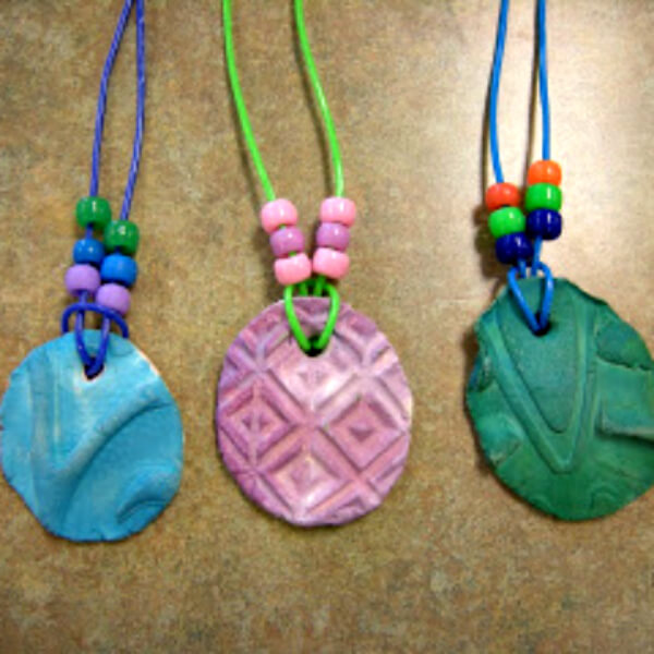 Clay Charms Children's craft projects using a pinch pot 
