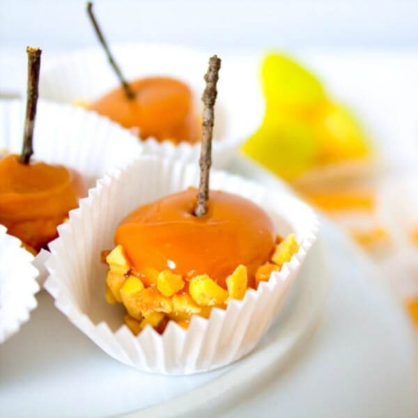 Pumpkin-Themed Cupcake Idea For Fall Season