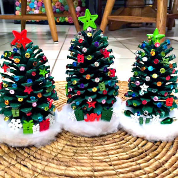 DIY Christmas Tree Decoration Craft Ideas With Pinecone