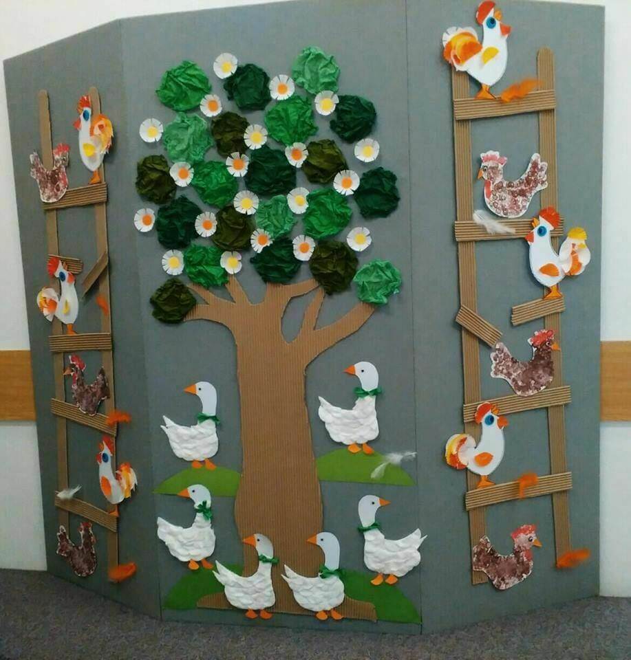 Decorating Wall With Tree, Hen, And Duck Crafts