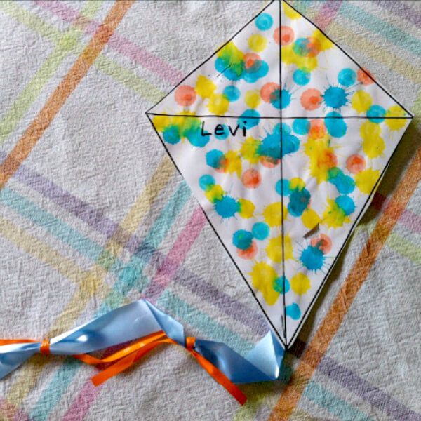 Simple & Colorful Kite Craft For Kindergartners