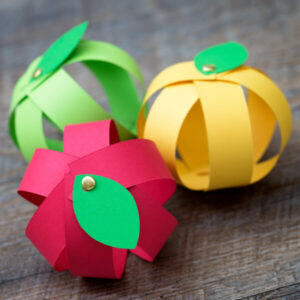 24 Apple Crafts for Kids Made with Everyday Supplies! - Kids Art & Craft