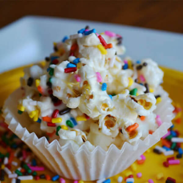  Unique Birthday Cake Recipe Idea With Popcorn & Sprinkles Popcorn Recipes Ideas For Kids
