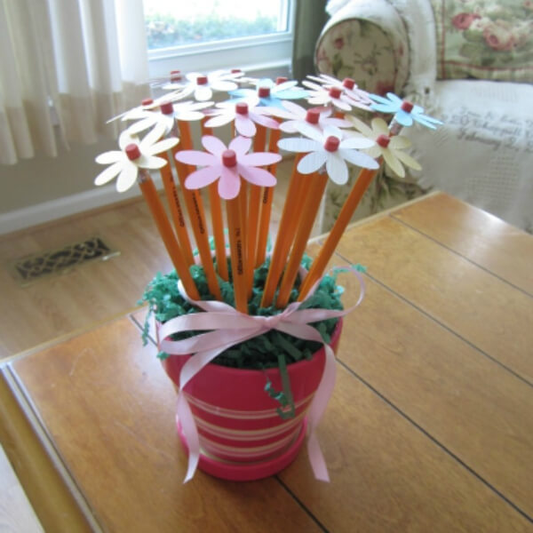 Back-to-School Bouquet of Pencils Crafts For Kids