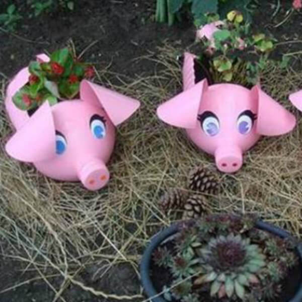 Awesome Piglet Planter from Plastic Bottles