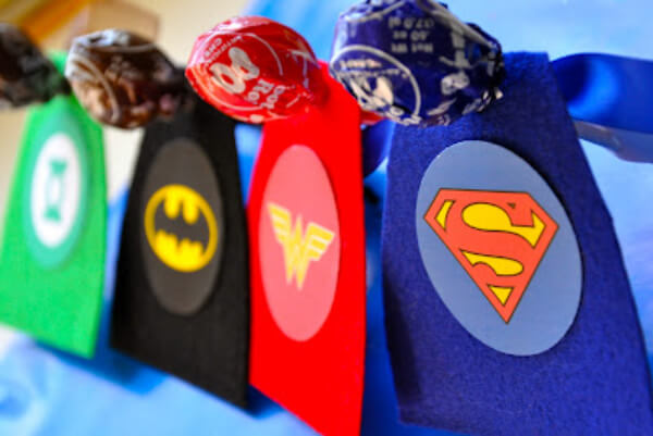 DIY Superhero Party Gift Idea Using Lollypops & Capes Super Hero Party Ideas for kids
