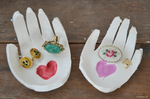 Easy DIY Mother's Day Gifts & Cards Homemade Clay Jewelry Holder For Mother’s Day Gift