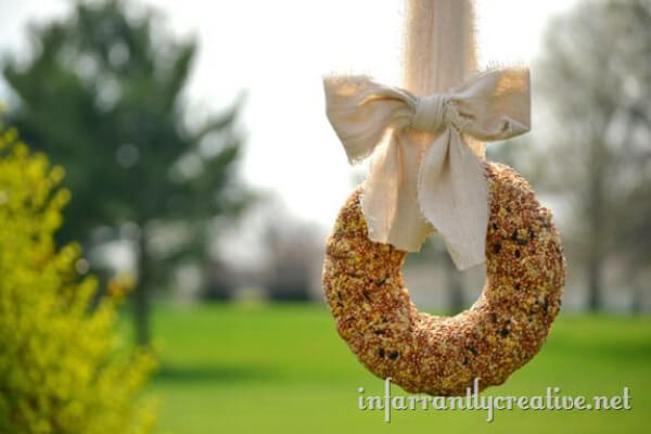 How To Make A Bird Seed Wreath Bird Feeders To Make With Kids