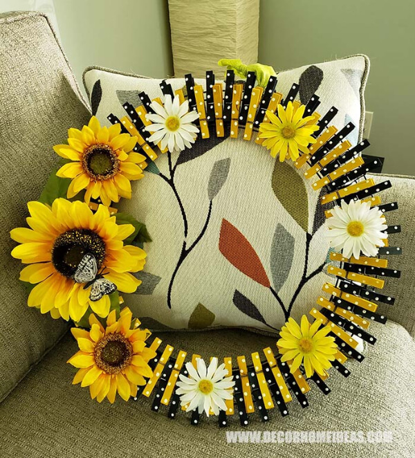 Clothespin Sunflower Wreath  Craft Ideas Clothespin Clip Crafts for Christmas