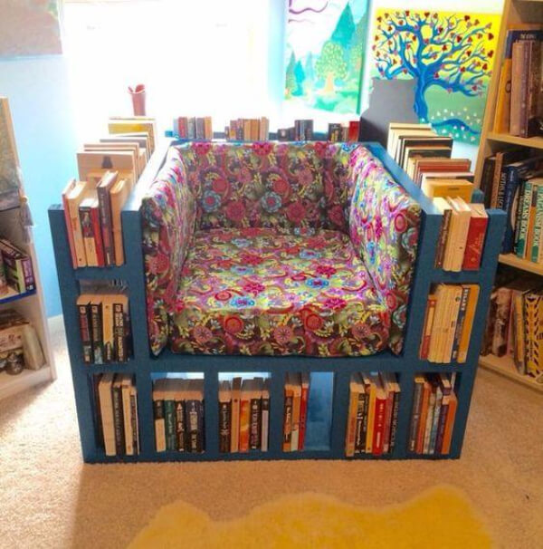 Creative Bookshelf Chair