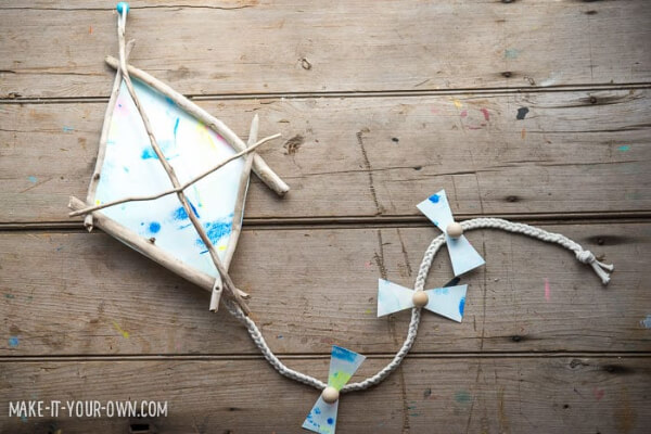 Decorative Driftwood Kite Idea For Kids