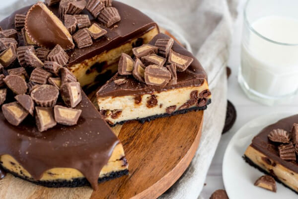 Quick Peanut Butter Cup Cheesecake