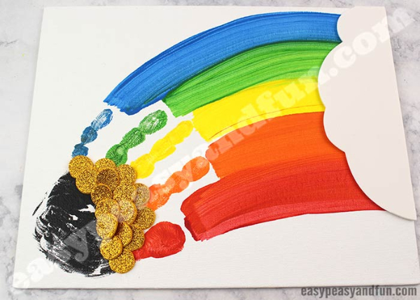 St. Patrick’s Day Crafts for Toddlers St. Patrick’s Day Handprint Rainbow Art