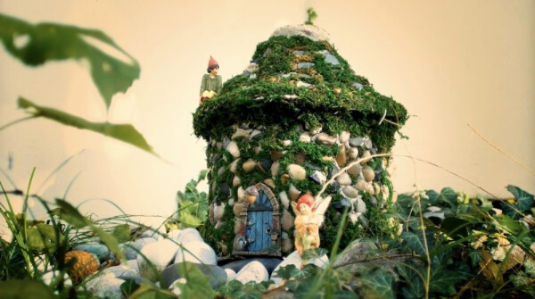 Amazing Plastic Bottle Fairy House Craft Idea