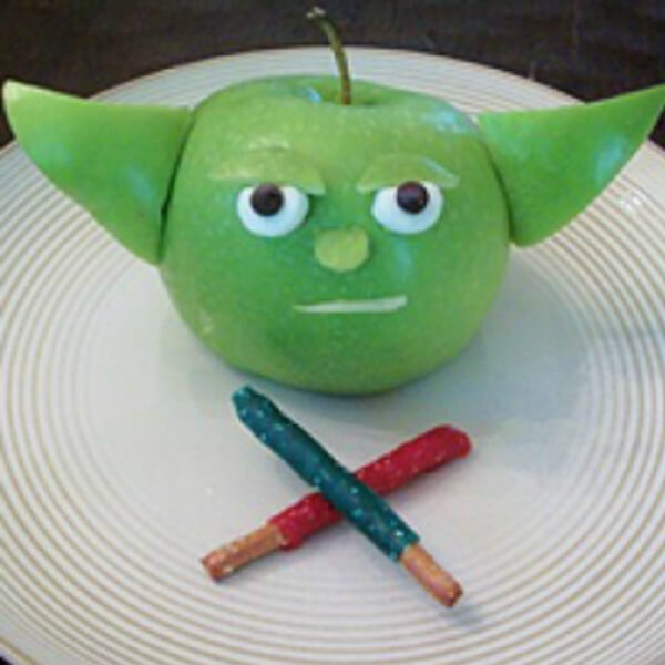Apple Yoda -  Star Wars Themed Food Design