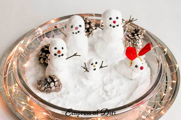 DIY Fake Snow Recipe For Christmas Crafts 
