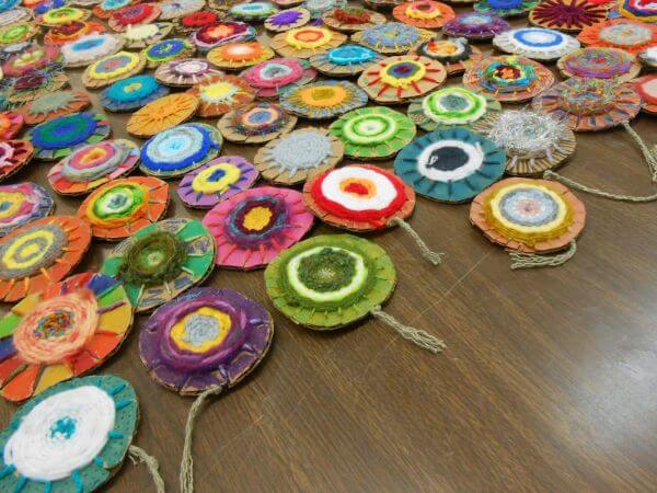 Collaborative Circle Weaving Art Project For 5th Grade