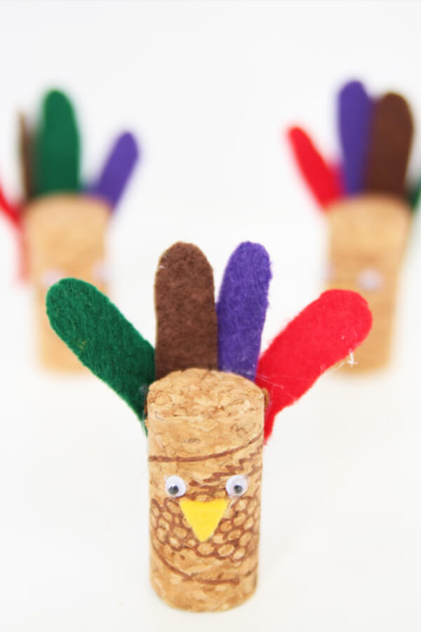 Easy Wine Cork Thanksgiving Craft Project for Kids
