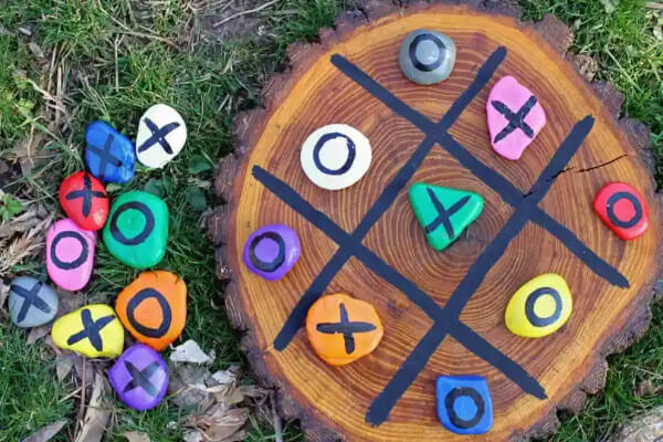 Easy Nature Crafts and Activities for Kids Tic Tac Toe - Painted Rocks Outdoor Activities For Kids