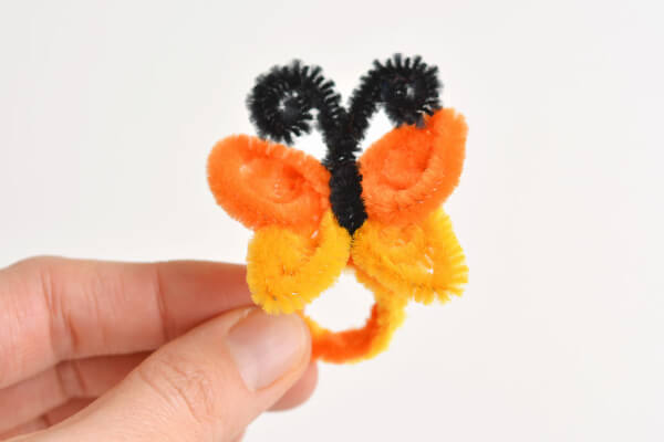 Pipe Cleaner Crafts & Learning Activities How To Make Butterfly Ring With Pipe Cleaners