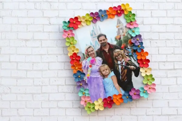 Simple Floral Picture Frame Art Activity Easy First Grade Art Projects