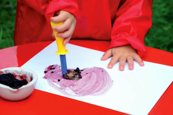 Blackberry Crafts & Activities for Kids Fun Blackberry Painting Activity For Kindergarten
