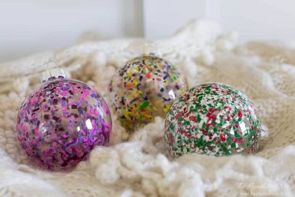 Christmas Ornament Ideas with Melted Crayon