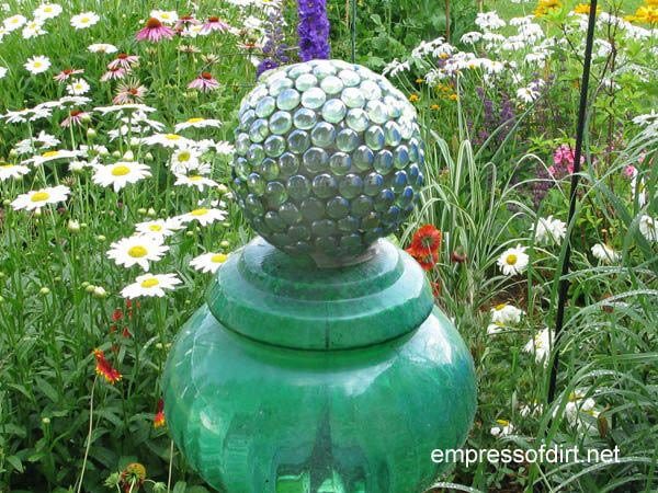 How To Make DIY Garden Art Balls Fun Activities for Spring - Indoor & Outdoor