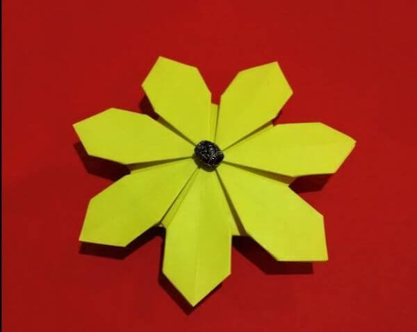 3D Origami Daisy Paper Flower Craft Idea