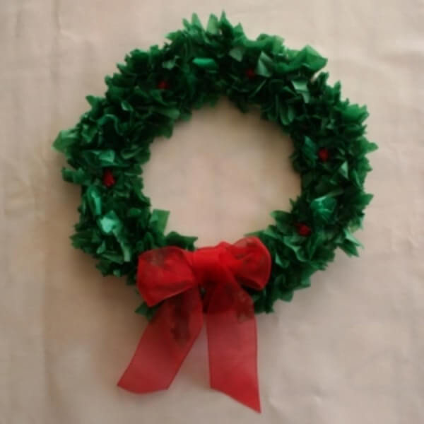 Paper Plate Christmas Wreath Idea Easy Christmas Paper Plate Crafts for Kids