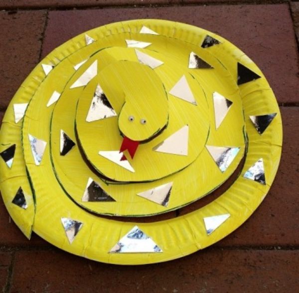 Easy Paper Plate Snake Craft Idea For Kids