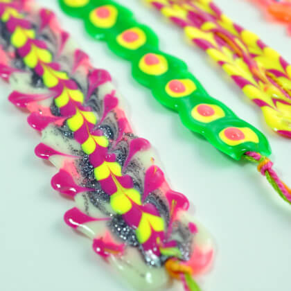 DIY Puffy Paint Bracelets For Toddlers