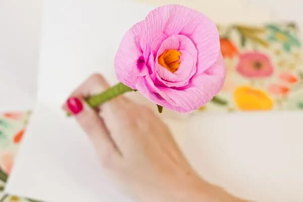 Easy DIY Crepe Paper Flower Pencil Craft For Kids