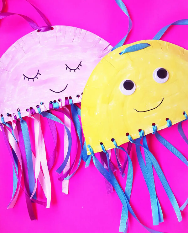 Easy & Fun Jellyfish Paper Plate Craft For Kindergartners