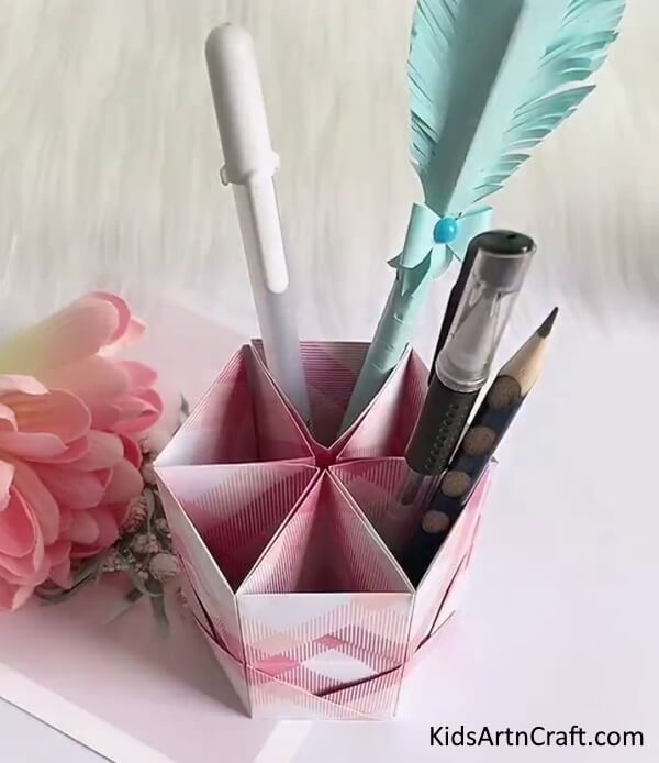 DIY Pencil Holder With Paper 