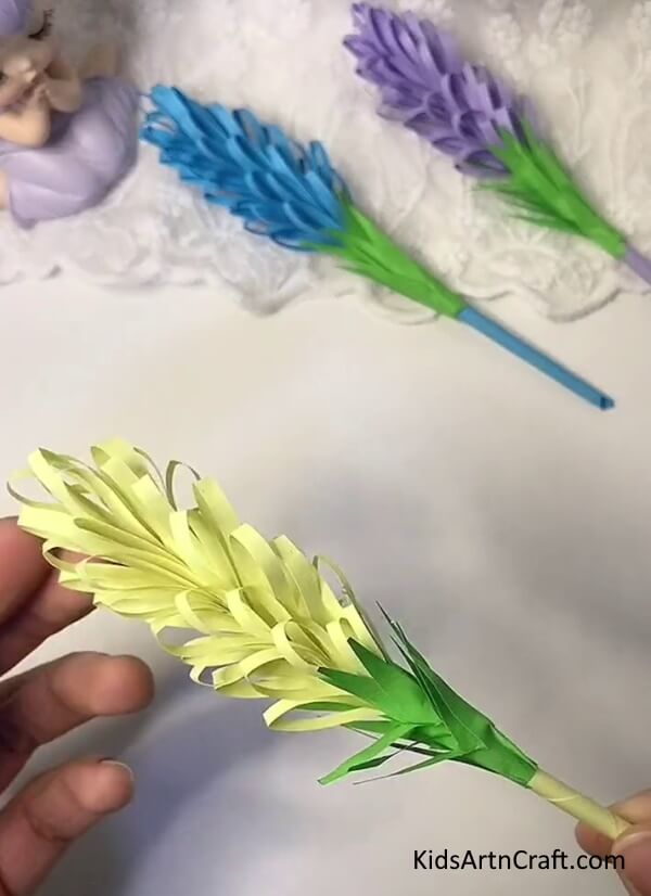 Paper Flower with Straw Stem Learn to Make DIY Crafts from Paper _ Recycled Material
