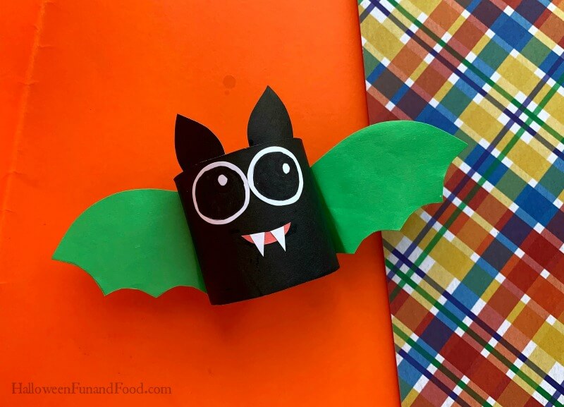 Adorable Halloween Bat Craft With Toilet Paper Roll