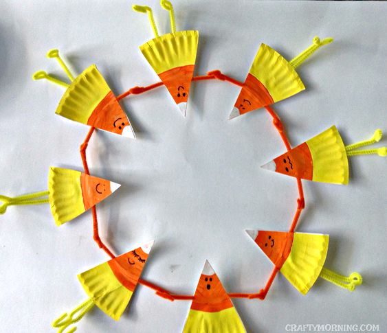 DIY Buddies Maize Paper Plate Craft For Preschoolers