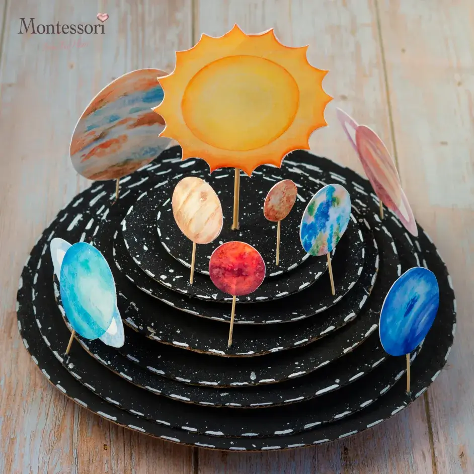 DIY Amazing Solar System Made Out of Cardboard