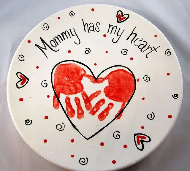 Easy Paper Plate Mother's Day Handprint Craft For 2-year-olds
