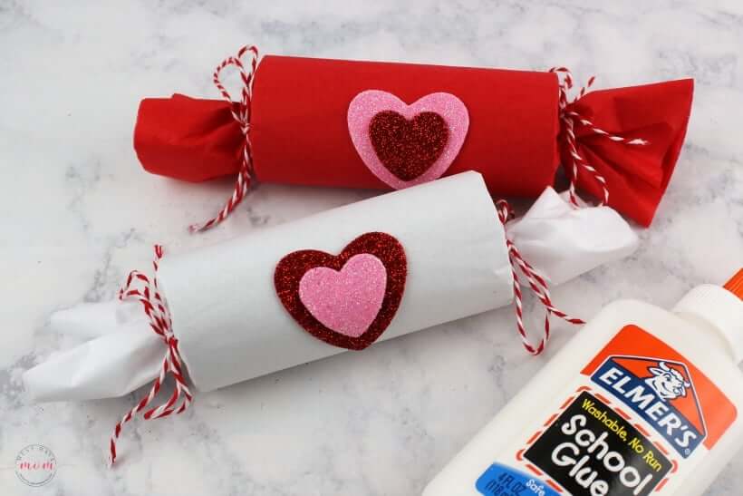Easy Treat Popper Decoration Craft Ideas For Valentine’s Day