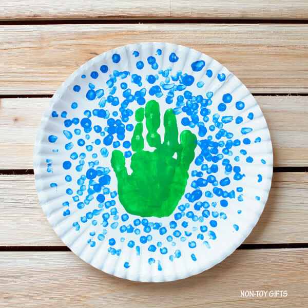 Hand Print Paper Plate Craft For Toddlers